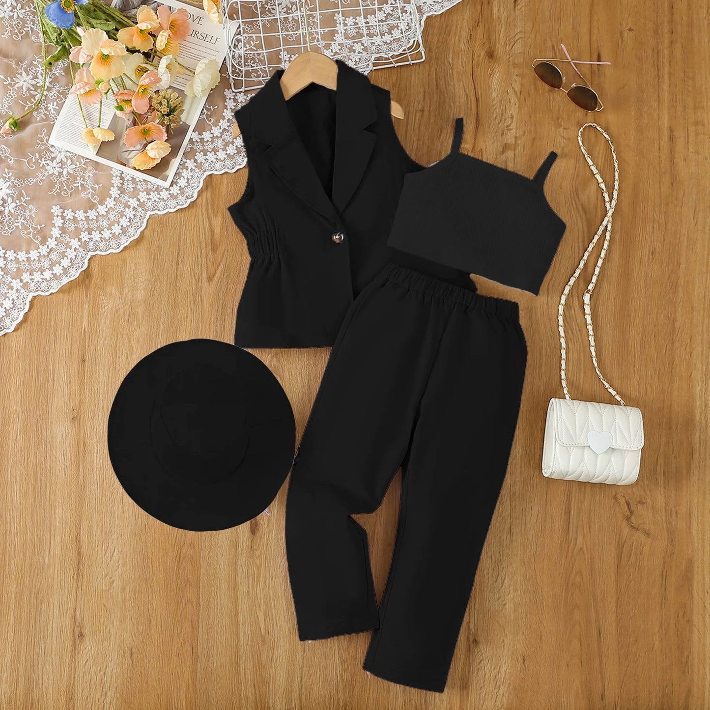 طقم بناتي ٤ قطع